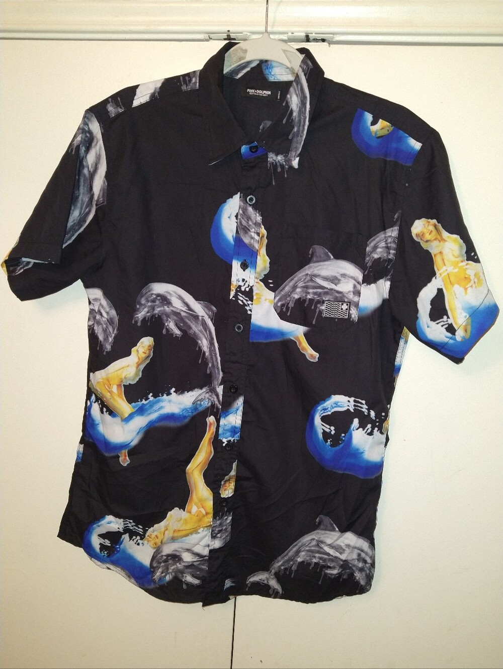 Pink + Dolphin Short Sleeve Button Up Shirt Men's sz Small.